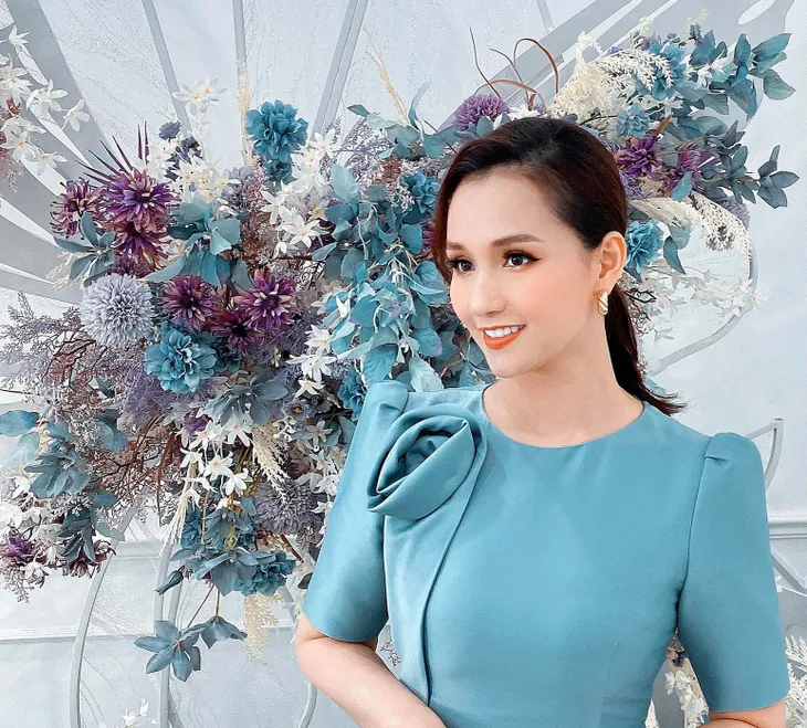 Lã Thanh Huyền đẹp hút hồn với gu thời trang cực sang chảnh - Ảnh 5. Lã Thanh Huyền đẹp hút hồn với gu thời trang cực sang chảnh - Ảnh 5.