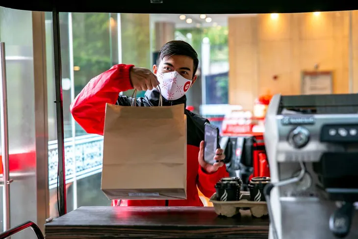 AirAsia triển khai dịch vụ giao đồ ăn nhanh tại Singapore - Ảnh 2. AirAsia triển khai dịch vụ giao đồ ăn nhanh tại Singapore - Ảnh 2.