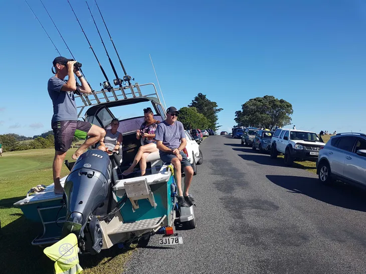 Hàng nghìn người dân New Zealand sơ tán sau cảnh báo sóng thần trên toàn khu vực Thái Bình Dương - Ảnh 1. Hàng nghìn người dân New Zealand sơ tán sau cảnh báo sóng thần trên toàn khu vực Thái Bình Dương - Ảnh 1.