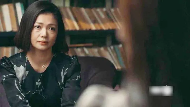 Hồ sơ cá sấu - Tập 27: Thu (Huyền Lizzie) - Nguyệt (Kiều Anh) cắt đứt tình chị em, đòi thử ADN - Ảnh 5. Hồ sơ cá sấu - Tập 27: Thu (Huyền Lizzie) - Nguyệt (Kiều Anh) cắt đứt tình chị em, đòi thử ADN - Ảnh 5.