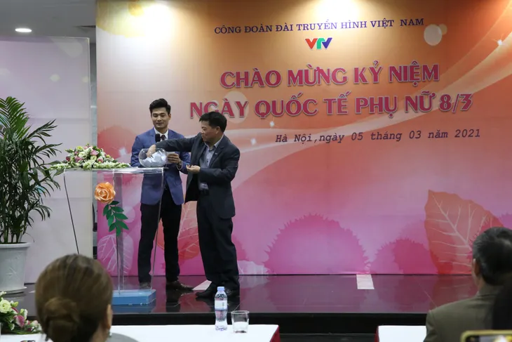 Đài THVN sôi nổi hoạt động kỷ niệm ngày Quốc tế phụ nữ 8/3 - Ảnh 11. Đài THVN sôi nổi hoạt động kỷ niệm ngày Quốc tế phụ nữ 8/3 - Ảnh 11.