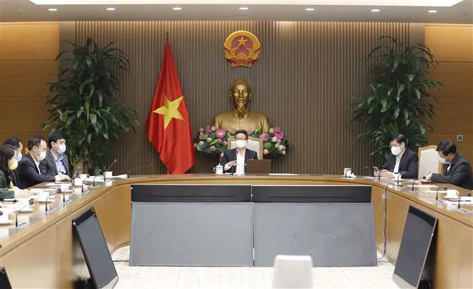 Dịch COVID-19: Vaccine chỉ mới là vũ khí đầu tiên để chống dịch - Ảnh 3. Dịch COVID-19: Vaccine chỉ mới là vũ khí đầu tiên để chống dịch - Ảnh 3.