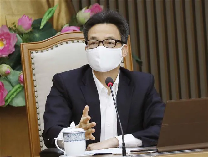 Dịch COVID-19: Vaccine chỉ mới là vũ khí đầu tiên để chống dịch - Ảnh 1. Dịch COVID-19: Vaccine chỉ mới là vũ khí đầu tiên để chống dịch - Ảnh 1.