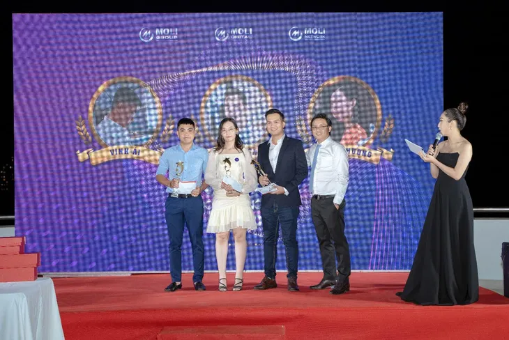 Lưu Trần Thân Thương - Từ một cô sinh viên đến CEO mang về doanh thu triệu đô - Ảnh 1. Lưu Trần Thân Thương - Từ một cô sinh viên đến CEO mang về doanh thu triệu đô - Ảnh 1.