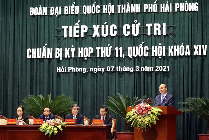 Thủ tướng: Hải Phòng cần có quyết tâm mới và đạt những cột mốc mới trong phát triển - Ảnh 2. Thủ tướng: Hải Phòng cần có quyết tâm mới và đạt những cột mốc mới trong phát triển - Ảnh 2.