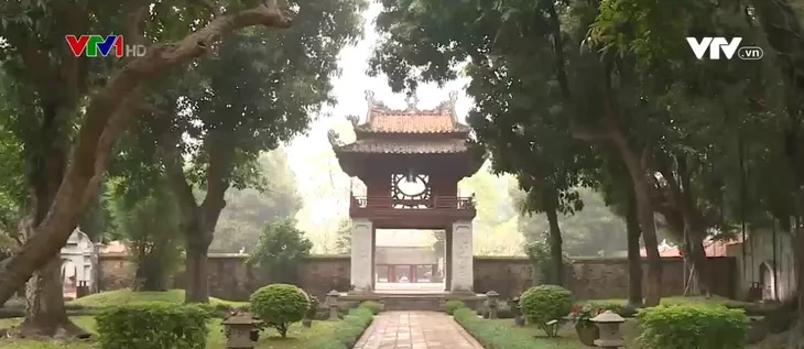 Hà Nội trong ngày đầu tiên các di tích mở cửa trở lại - Ảnh 1. Hà Nội trong ngày đầu tiên các di tích mở cửa trở lại - Ảnh 1.