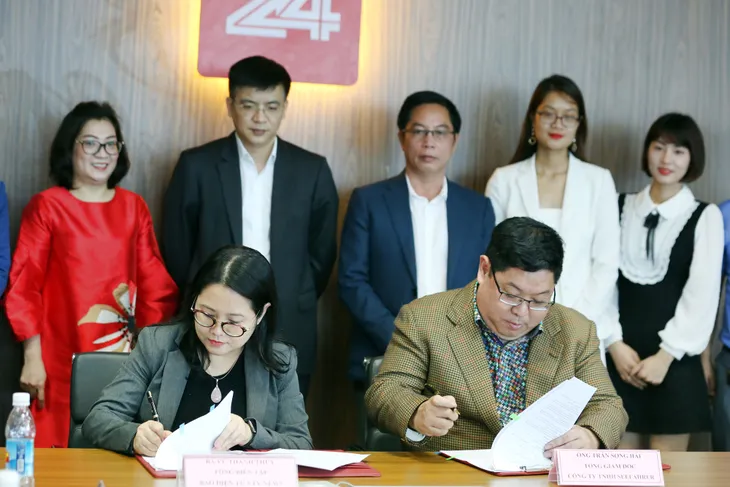 Báo điện tử VTV News ký biên bản ghi nhớ hợp tác với Công ty TNHH Seefahrer - Ảnh 4. Báo điện tử VTV News ký biên bản ghi nhớ hợp tác với Công ty TNHH Seefahrer - Ảnh 4.