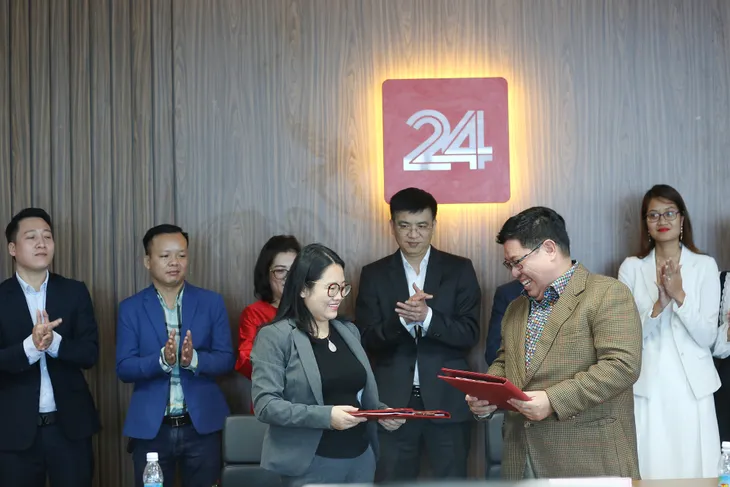 Báo điện tử VTV News ký biên bản ghi nhớ hợp tác với Công ty TNHH Seefahrer - Ảnh 5. Báo điện tử VTV News ký biên bản ghi nhớ hợp tác với Công ty TNHH Seefahrer - Ảnh 5.