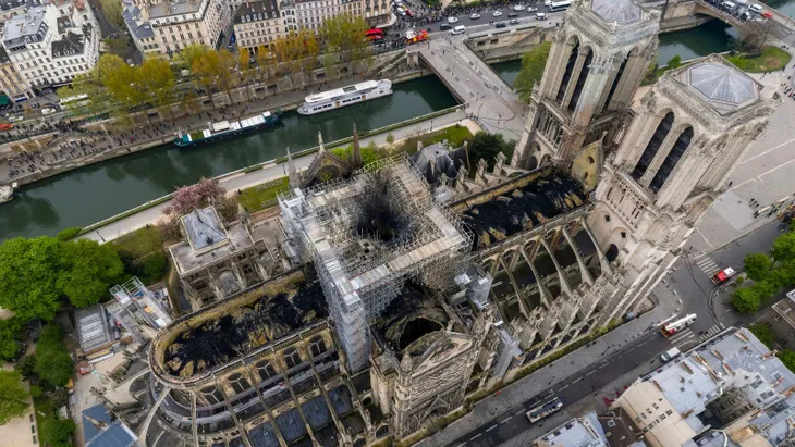 Xây dựng lại ngọn tháp của Nhà thờ Đức Bà Paris với 1.000 cây sồi hàng trăm năm tuổi - Ảnh 1. Xây dựng lại ngọn tháp của Nhà thờ Đức Bà Paris với 1.000 cây sồi hàng trăm năm tuổi - Ảnh 1.