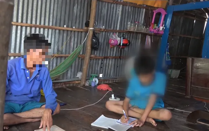 Phát hiện nhiều học sinh lớp 6 không biết chữ - Ảnh 1. Phát hiện nhiều học sinh lớp 6 không biết chữ - Ảnh 1.