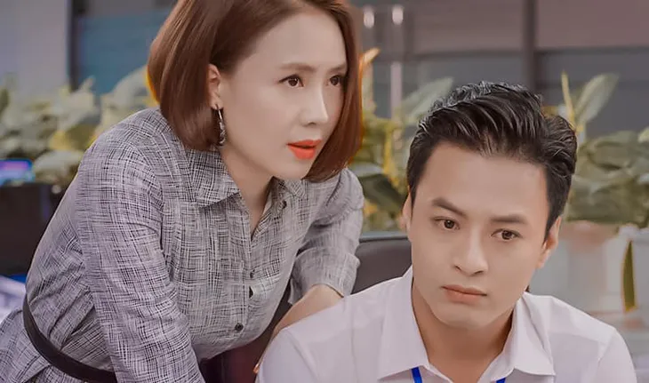 Bị cướp nụ hôn trên phim, Hồng Đăng gửi ngay ảnh cảnh cáo Hồng Diễm và cái kết - Ảnh 4. Bị cướp nụ hôn trên phim, Hồng Đăng gửi ngay ảnh cảnh cáo Hồng Diễm và cái kết - Ảnh 4.
