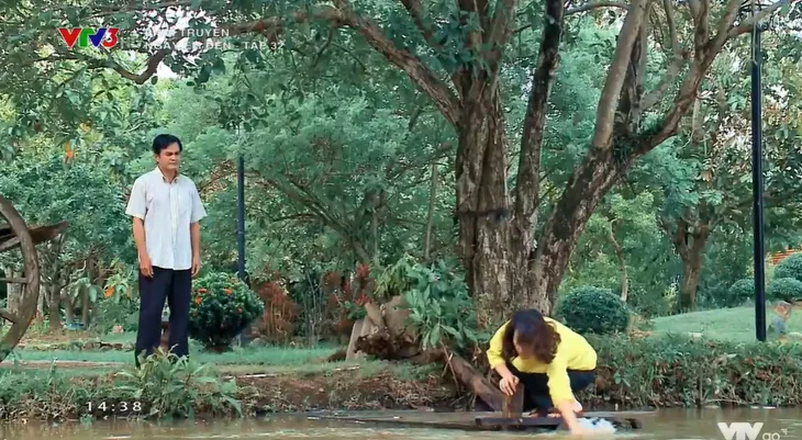 Ngày em đến - Tập 32: Bà Điệp bị chồng vạch mặt giả điên - Ảnh 4. Ngày em đến - Tập 32: Bà Điệp bị chồng vạch mặt giả điên - Ảnh 4.