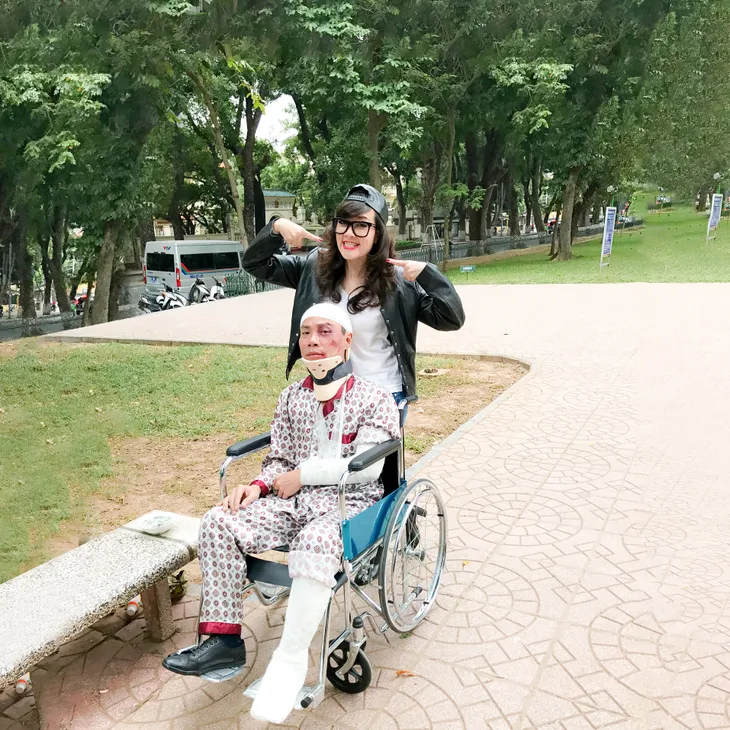 Thanh Hương đăng ảnh kết thúc vai lại để lộ cái kết của ông Vụ trong Hướng dương ngược nắng - Ảnh 3. Thanh Hương đăng ảnh kết thúc vai lại để lộ cái kết của ông Vụ trong Hướng dương ngược nắng - Ảnh 3.