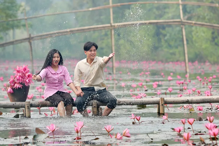 NSƯT Tố Nga cùng học trò Lê Minh Ngọc làm phim ca nhạc “Điều không thể mất” - Ảnh 1. NSƯT Tố Nga cùng học trò Lê Minh Ngọc làm phim ca nhạc “Điều không thể mất” - Ảnh 1.