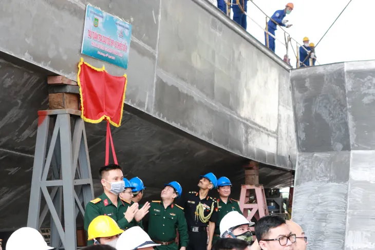 Hạ thủy 2 tàu tuần tra cao tốc thuộc gói tín dụng quốc phòng 100 triệu USD của Ấn Độ - Ảnh 4. Hạ thủy 2 tàu tuần tra cao tốc thuộc gói tín dụng quốc phòng 100 triệu USD của Ấn Độ - Ảnh 4.
