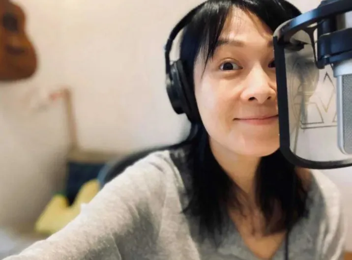 Lưu Đức Hoa từng nổi đóa với bạn diễn nữ Lưu Nhược Anh vì câu hỏi này - Ảnh 1. Lưu Đức Hoa từng nổi đóa với bạn diễn nữ Lưu Nhược Anh vì câu hỏi này - Ảnh 1.