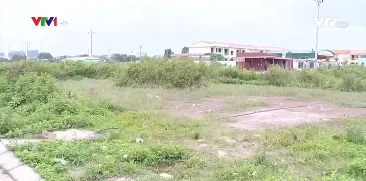 Khu đất dịch vụ 10 năm không có điện nước - Ảnh 1. Khu đất dịch vụ 10 năm không có điện nước - Ảnh 1.
