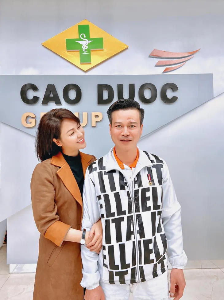 Hậu trường Hướng dương ngược nắng: Diễm Loan tình cảm ôm chặt chú Quân, Ngọc về một nhà với Trí - Ảnh 15. Hậu trường Hướng dương ngược nắng: Diễm Loan tình cảm ôm chặt chú Quân, Ngọc về một nhà với Trí - Ảnh 15.