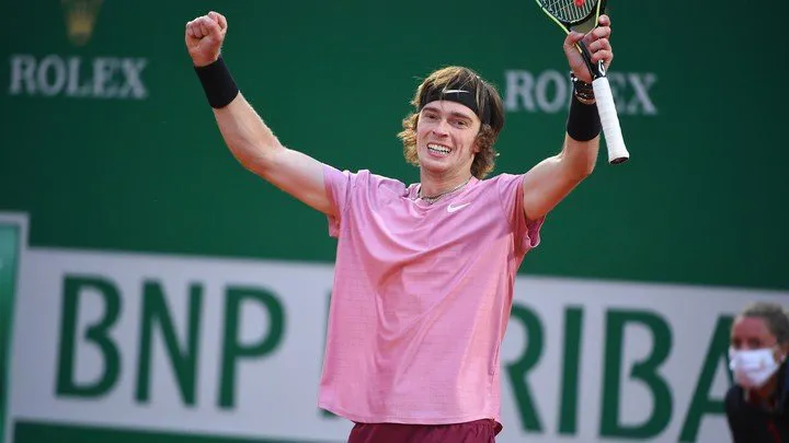 Andrey Rublev và Stefanos Tsitsipas vào chung kết Monte Carlo Masters 2021 - Ảnh 2. Andrey Rublev và Stefanos Tsitsipas vào chung kết Monte Carlo Masters 2021 - Ảnh 2.