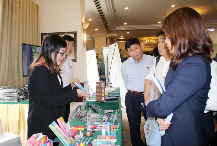 Khai mạc Tuần lễ Thương hiệu quốc gia Việt Nam 2021 - Ảnh 2. Khai mạc Tuần lễ Thương hiệu quốc gia Việt Nam 2021 - Ảnh 2.
