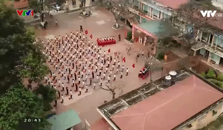 Tổ quốc trong tim: Chuyển tải tinh thần hiếu học, nỗ lực vượt khó của thầy và trò nơi địa đầu của tổ quốc - Ảnh 4. Tổ quốc trong tim: Chuyển tải tinh thần hiếu học, nỗ lực vượt khó của thầy và trò nơi địa đầu của tổ quốc - Ảnh 4.
