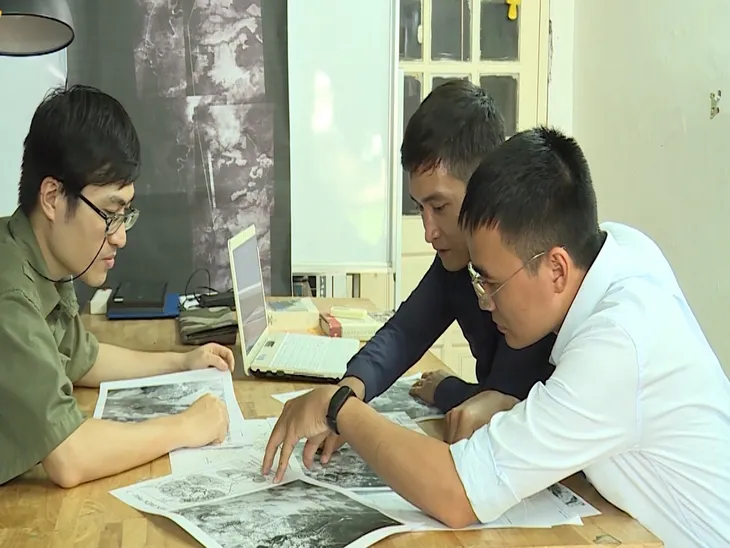 Niềm đam mê với những cuốn sách lịch sử đặc biệt - Ảnh 4.