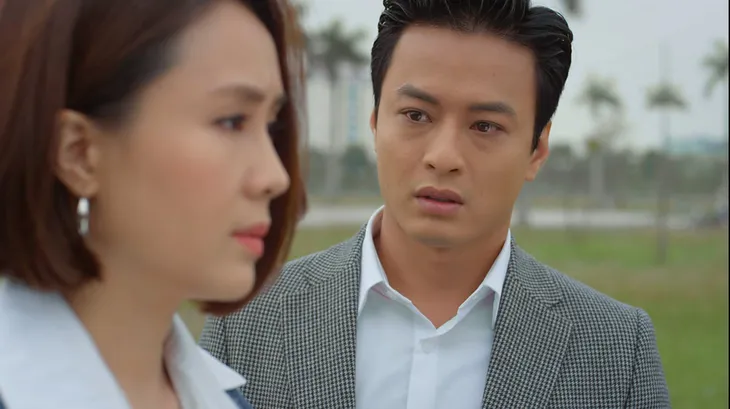 Hồng Đăng và Hồng Diễm phút trước lườm nhau, phút sau đã mỉm cười tình tứ - Ảnh 6. Hồng Đăng và Hồng Diễm phút trước lườm nhau, phút sau đã mỉm cười tình tứ - Ảnh 6.