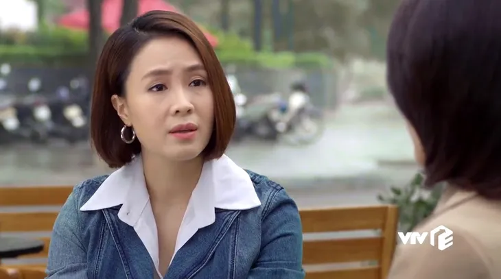 Hướng dương ngược nắng - Tập 57: Minh nhận cổ phần của Hoàng ở Cao Dược, bí mật trong chiếc hộp... rất lãng xẹt - Ảnh 4. Hướng dương ngược nắng - Tập 57: Minh nhận cổ phần của Hoàng ở Cao Dược, bí mật trong chiếc hộp... rất lãng xẹt - Ảnh 4.