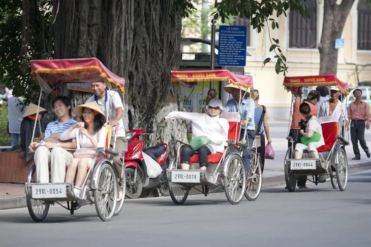 Du lịch đang “nóng” lên: Làm gì để chung sống an toàn khi dịch bất ngờ trở lại? - Ảnh 2. Du lịch đang “nóng” lên: Làm gì để chung sống an toàn khi dịch bất ngờ trở lại? - Ảnh 2.