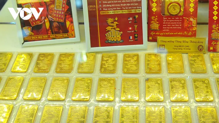 Giá vàng thế giới tăng nhanh, thu hẹp chênh lệch với giá vàng trong nước - Ảnh 1. Giá vàng thế giới tăng nhanh, thu hẹp chênh lệch với giá vàng trong nước - Ảnh 1.