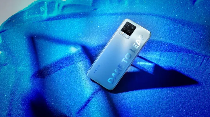 Realme 8 Pro gây “sốt” thị trường công nghệ với siêu camera 108MP, hiệu năng vượt trội - Ảnh 1. Realme 8 Pro gây “sốt” thị trường công nghệ với siêu camera 108MP, hiệu năng vượt trội - Ảnh 1.