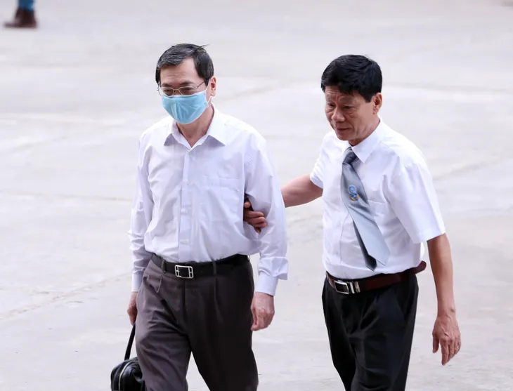 Lần thứ 3 mở lại phiên xét xử cựu Bộ trưởng Bộ Công Thương Vũ Huy Hoàng và đồng phạm - Ảnh 1. Lần thứ 3 mở lại phiên xét xử cựu Bộ trưởng Bộ Công Thương Vũ Huy Hoàng và đồng phạm - Ảnh 1.