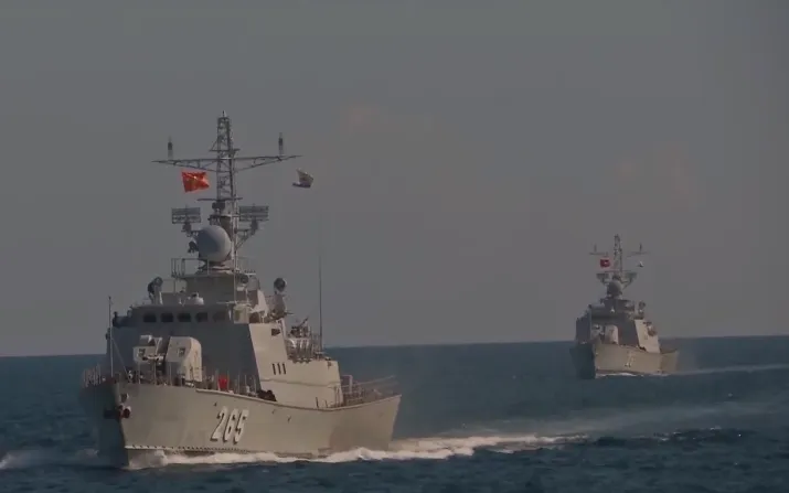 Hải quân Thái Lan - Việt Nam tiến hành tuần tra chung, ngăn chặn vi phạm ở vùng biển Tây Nam - Ảnh 1. Hải quân Thái Lan - Việt Nam tiến hành tuần tra chung, ngăn chặn vi phạm ở vùng biển Tây Nam - Ảnh 1.