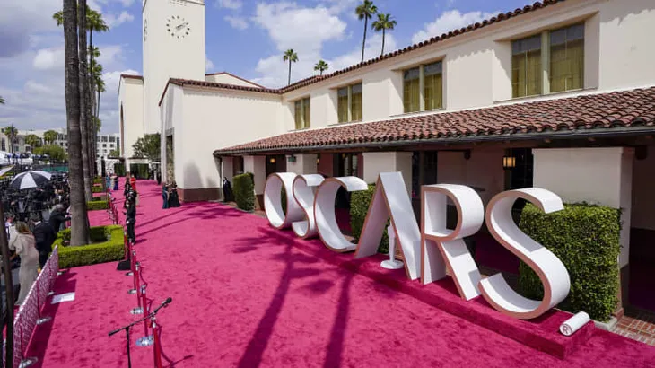 Lễ trao giải Oscar 2021: Nomandland chiến thắng Phim hay nhất Oscar lần thứ 93! - Ảnh 8. Lễ trao giải Oscar 2021: Nomandland chiến thắng Phim hay nhất Oscar lần thứ 93! - Ảnh 8.