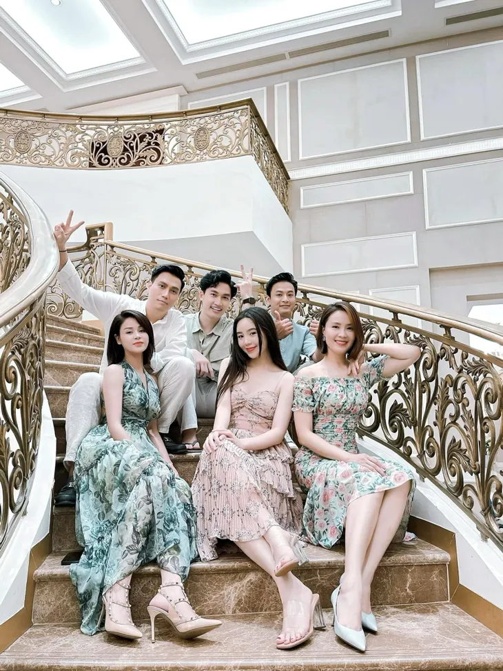 Kết thúc ở tập 70, Hướng dương ngược nắng sẽ là những điều ngọt ngào không dang dở - Ảnh 3. Kết thúc ở tập 70, Hướng dương ngược nắng sẽ là những điều ngọt ngào không dang dở - Ảnh 3.