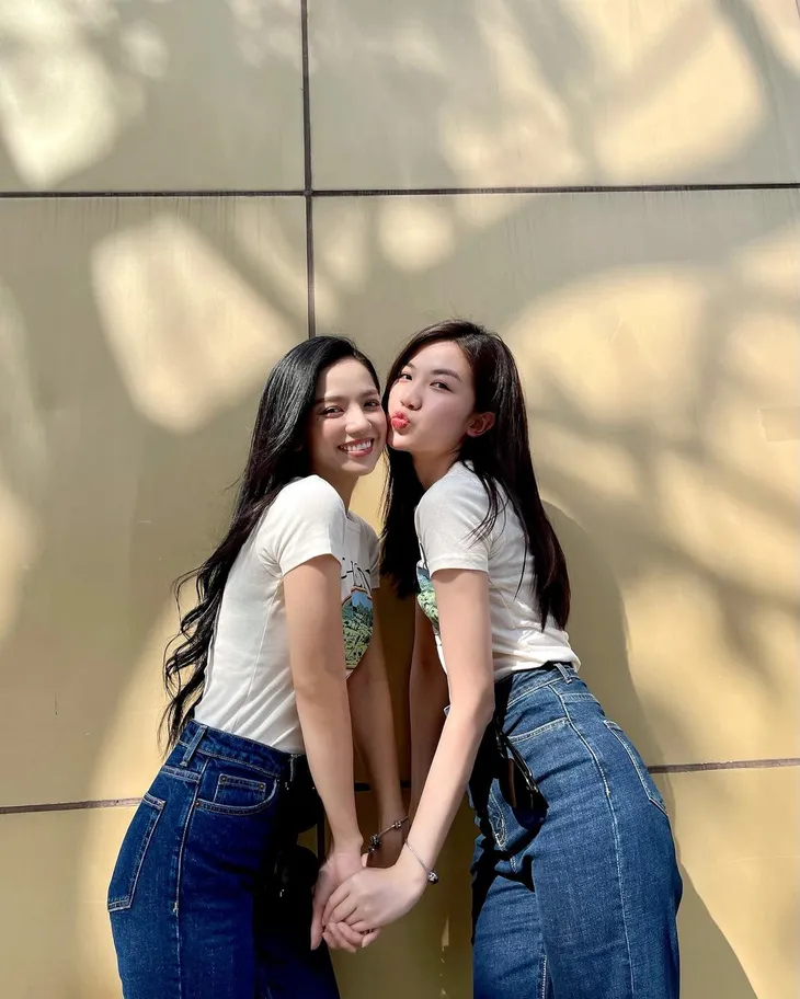 Lương Thanh và Hạ Anh y hệt hai chị em sinh đôi - Ảnh 2. Lương Thanh và Hạ Anh y hệt hai chị em sinh đôi - Ảnh 2.
