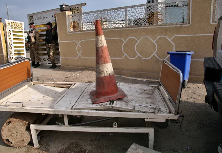 Số nạn nhân thiệt mạng do cháy bệnh viện điều trị COVID-19 tại Iraq tăng lên 82 người - Ảnh 1. Số nạn nhân thiệt mạng do cháy bệnh viện điều trị COVID-19 tại Iraq tăng lên 82 người - Ảnh 1.