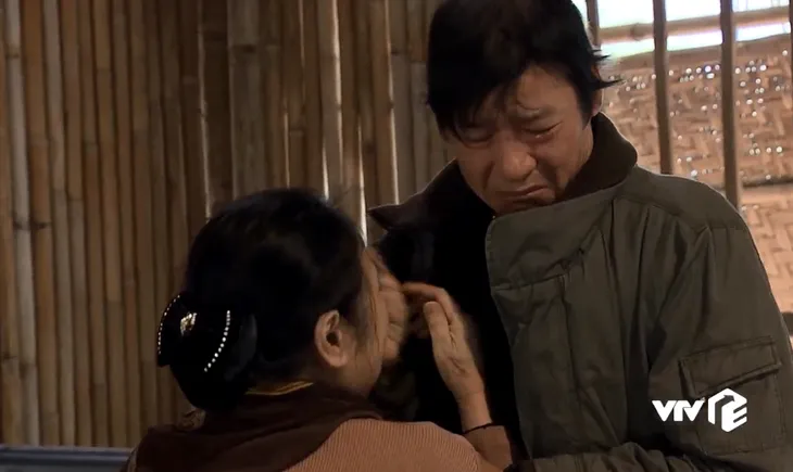 Hương vị tình thân - Tập 5: Ông Sinh chính là người đã giết bố Khánh Thy - Ảnh 10. Hương vị tình thân - Tập 5: Ông Sinh chính là người đã giết bố Khánh Thy - Ảnh 10.
