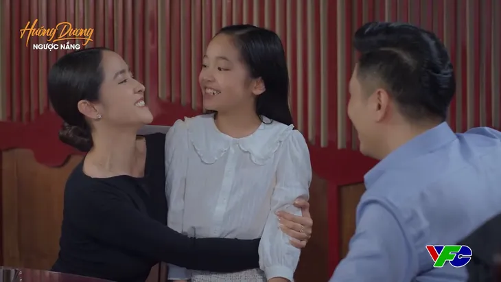 Hướng dương ngược nắng - Tập 60: Mẹ Cami trở về, bố con Hoàng cười không ngớt - Ảnh 3. Hướng dương ngược nắng - Tập 60: Mẹ Cami trở về, bố con Hoàng cười không ngớt - Ảnh 3.