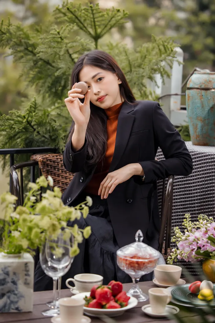 Á hậu Phương Nga mách bạn 8 món đồ không bao giờ lỗi mốt - Ảnh 4. Á hậu Phương Nga mách bạn 8 món đồ không bao giờ lỗi mốt - Ảnh 4.