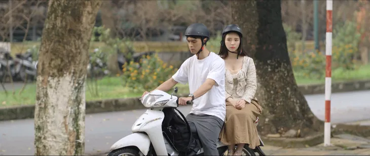 Hãy nói lời yêu tập 5: Gặp My (Quỳnh Kool) lần đầu tiên, Bình (Hà Việt Dũng) đã trúng tiếng sét ái tình - Ảnh 6. Hãy nói lời yêu tập 5: Gặp My (Quỳnh Kool) lần đầu tiên, Bình (Hà Việt Dũng) đã trúng tiếng sét ái tình - Ảnh 6.
