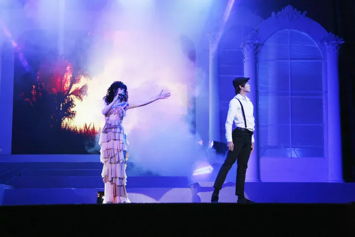 Nhật Hạ đẹp ngỡ ngàng trong DVD liveshow “Thả tình” - Ảnh 2. Nhật Hạ đẹp ngỡ ngàng trong DVD liveshow “Thả tình” - Ảnh 2.