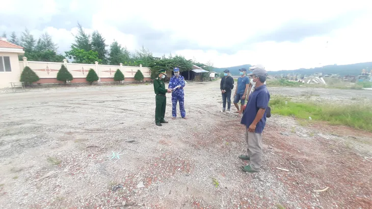 Ngư dân chung tay ngăn chặn tình trạng nhập cảnh trái phép - Ảnh 1. Ngư dân chung tay ngăn chặn tình trạng nhập cảnh trái phép - Ảnh 1.