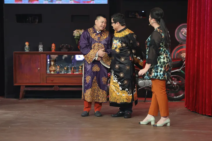 Hai Táo Chí Trung - Tự Long khui bí mật của Táo quân - Ảnh 4. Hai Táo Chí Trung - Tự Long khui bí mật của Táo quân - Ảnh 4.