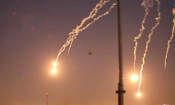 Tấn công rocket gần căn cứ không quân tại thủ đô Iraq, không có người bị thương - Ảnh 1. Tấn công rocket gần căn cứ không quân tại thủ đô Iraq, không có người bị thương - Ảnh 1.