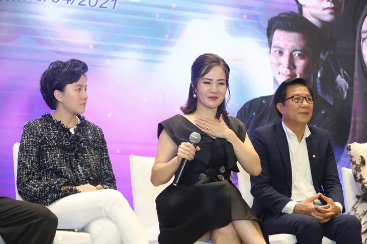 Quỳnh Kool diện váy xẻ sâu trong họp báo phim mới Hãy nói lời yêu - Ảnh 21. Quỳnh Kool diện váy xẻ sâu trong họp báo phim mới Hãy nói lời yêu - Ảnh 21.