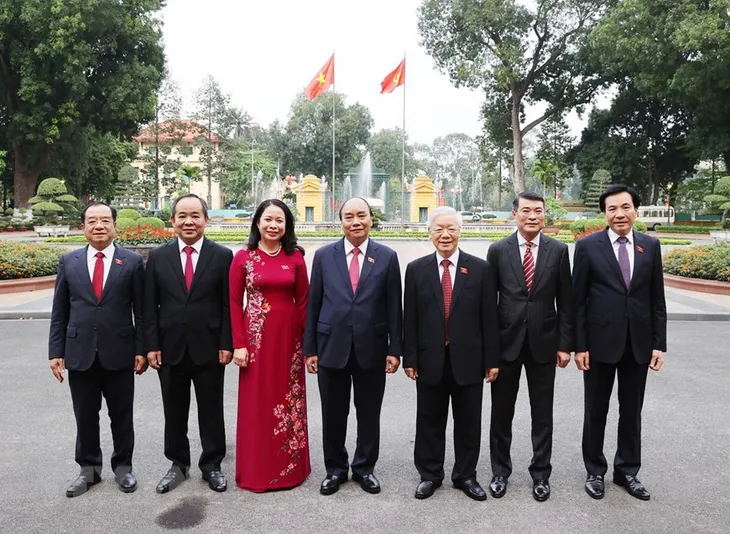 Bàn giao công tác giữa Tổng Bí thư và Chủ tịch nước - Ảnh 2. Bàn giao công tác giữa Tổng Bí thư và Chủ tịch nước - Ảnh 2.