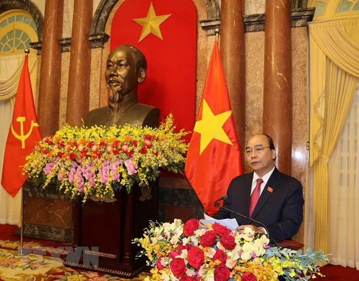 Bàn giao công tác giữa Tổng Bí thư và Chủ tịch nước - Ảnh 1. Bàn giao công tác giữa Tổng Bí thư và Chủ tịch nước - Ảnh 1.