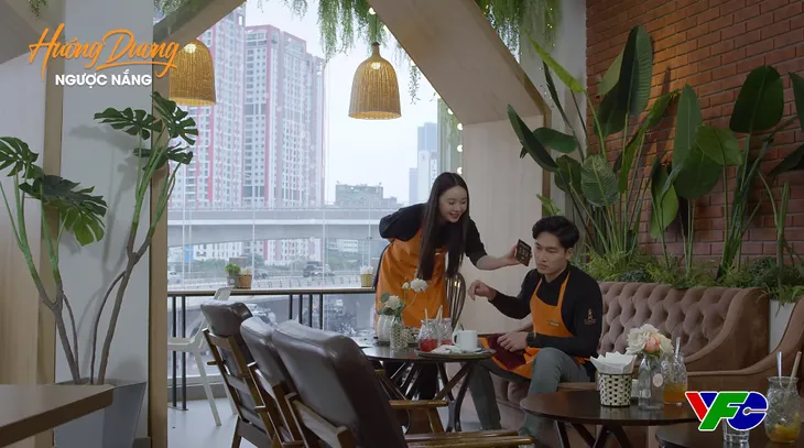 Hướng dương ngược nắng - Tập 50: Một cuộc điện thoại của Minh với Ngọc như vết dao cứa sâu vào tim Trí - Ảnh 2. Hướng dương ngược nắng - Tập 50: Một cuộc điện thoại của Minh với Ngọc như vết dao cứa sâu vào tim Trí - Ảnh 2.