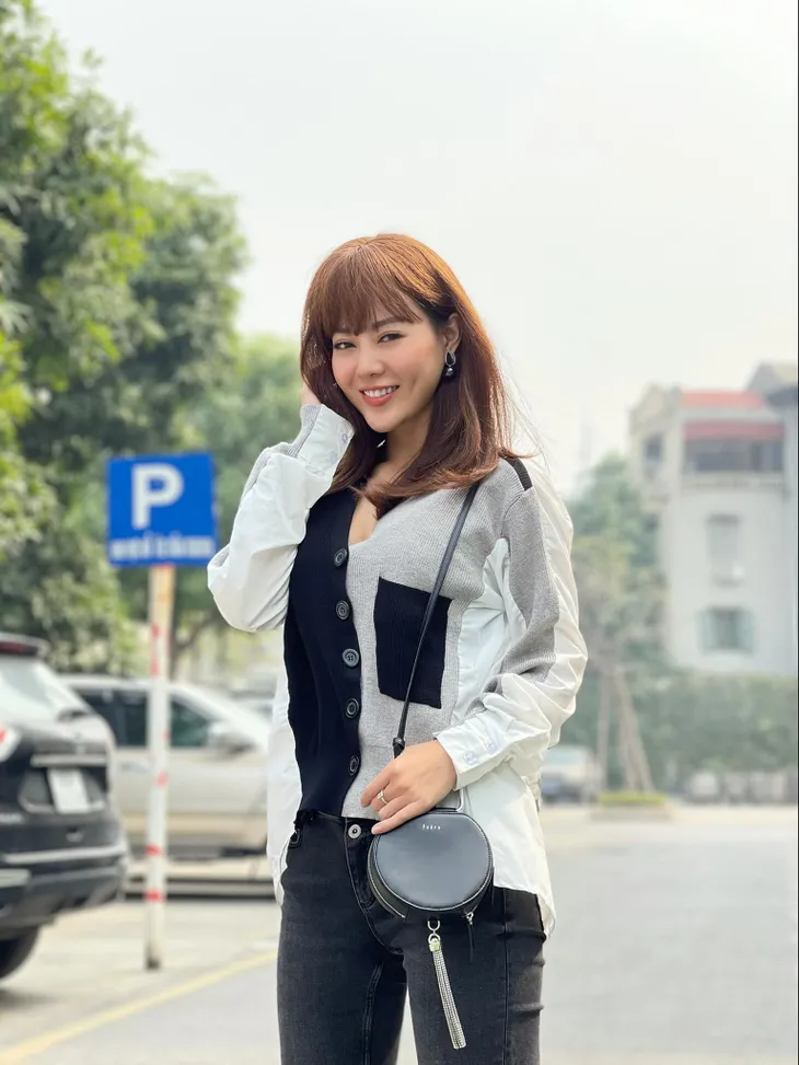 Thanh Hương tiết lộ về vai diễn hoàn toàn mới mẻ trong Mùa hoa tìm lại - Ảnh 1. Thanh Hương tiết lộ về vai diễn hoàn toàn mới mẻ trong Mùa hoa tìm lại - Ảnh 1.